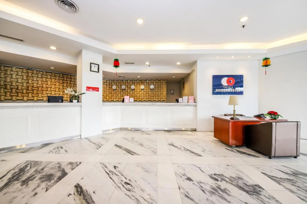 Oyo Capital O 89357 Unicorn Hotel Seri Kembangan